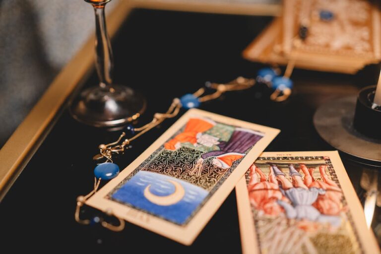 weekly-horoscopes-navigating-lifes-challenges-with-astrology_featured_photo